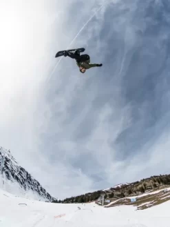 K2 Hypnotist 2024 Snowboard -Professional Ski Equipment Store Hypnotist2024Snowboard 2