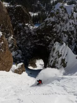 Mountain Twin Snowboard -Professional Ski Equipment Store MountainTwinSnowboard 2