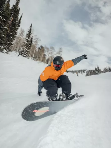 Salomon Super 8 Pro 2024 Snowboard 5 Salomon Super 8 Pro 2024 Snowboard - Image 3